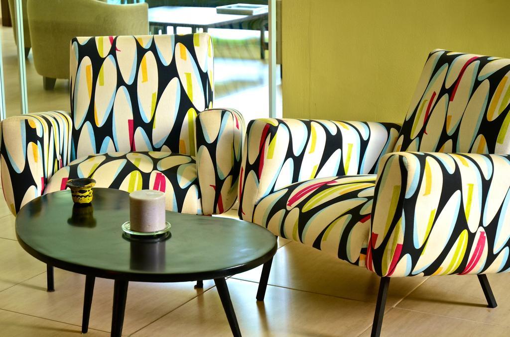 Hotel Maison Rouge Котону Екстериор снимка
