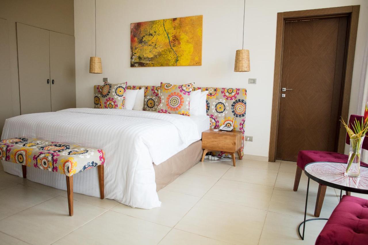 Hotel Maison Rouge Котону Екстериор снимка